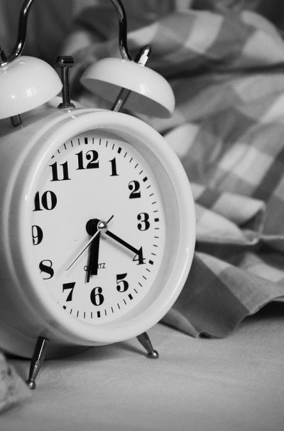 alarm clock, stand up, time-1193291.jpg